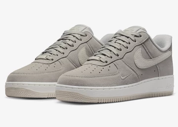 Der Air Force 1 in Suede