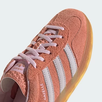 adidas Gazelle Indoor Wonder Clay details toebox