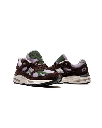 New Balance 991v2 Douglas Fir schräg