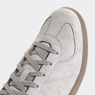 adidas BW Army Cracked Leather Zehen Details