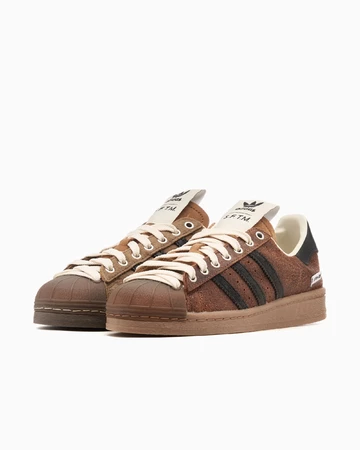 Song for the Mute x adidas Originals Superstar 82 Brown Paar