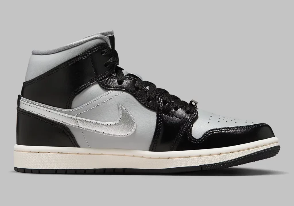 Jordan 1 Mid Black Chrome FB9892-002 | Dead Stock