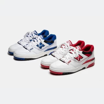 New Balance 550 in rot und blau auf weißem Hintergrund