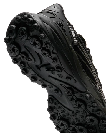 Pleasures Puma Spirex Black