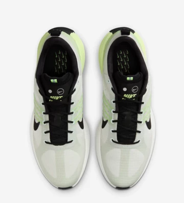 Nike Lunar Roam White Silver Paar von oben