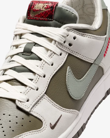 Nike Dunk Low Year of the Snake Olive Detailbild