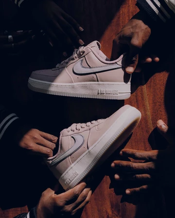 A Ma Maniére x Nike Air Force 1 While You Were Sleeping Mood Außenseiten