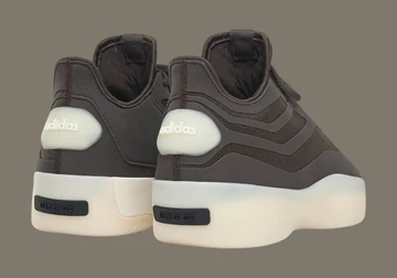 Fear of God Athletics x adidas II Basketball Night Brown von hinten