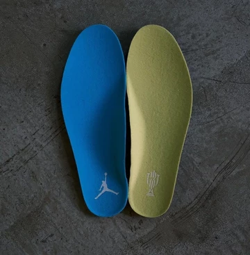 Trophy Room Jordan 1 Low OG Away - Einlegesohle (2)