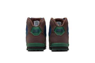 Nike Air Baltoro Baroque Brown von hinten