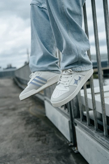 On-Feet Foto: Christopher trägt den BSTN x Real Madrid x adidas Rivalry Low 86