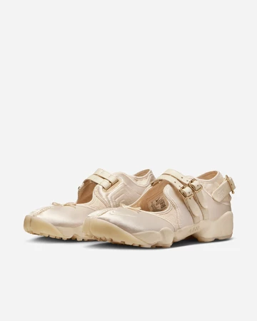 Nike Air Rift Pearl White Paar seitlich