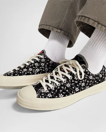Converse Upcycled Floral Chuck 70 - Low Lookbook (1)