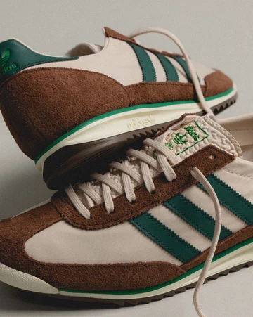 Der adidas SL 72 Linen abgelichtet von Asphaltgold