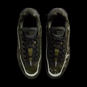 WORKSOUT x Nike Air Max 95 Medium Olive Paar von oben