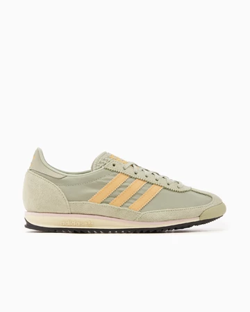 Der adidas SL 72 Gentle Green von außen