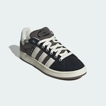 adidas Campus 00s Charcoal Black schräg von außen