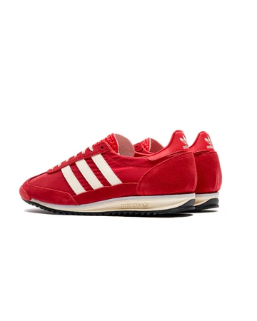 Der adidas SL 72 Better Scarlet von hinten