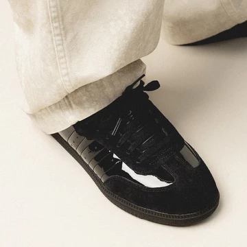 Dingyun Zhang adidas Samba Core Black IE3176 Tragebild Detail