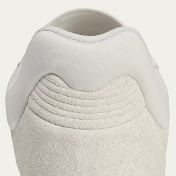 Dingyun Zhang x adidas Samba White Ferse Details