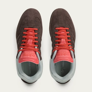 Dingyun Zhang x adidas Samba Black Paar von oben