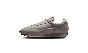 Nike Daybreak Moon Particle