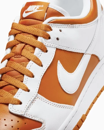 Dunk Low Reverse Curry Detail Mittelfußbereich