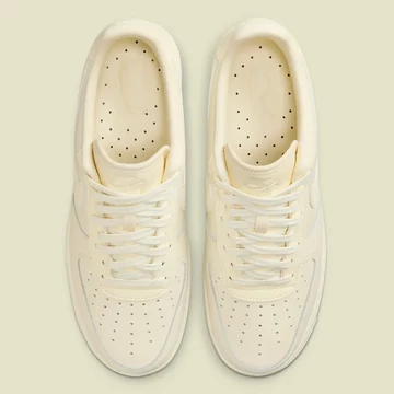 Air Force 1 Fresh Coconut Milk von Oben