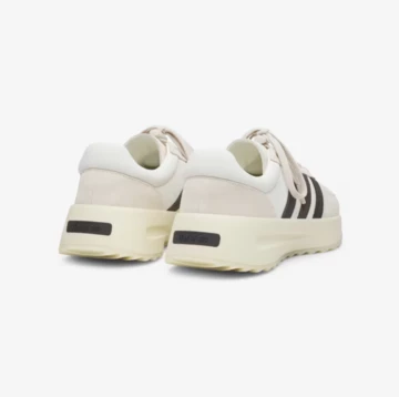 Fear of God x adidas Los Angeles Cream White schräg von hinten