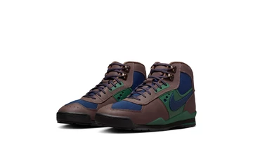 Nike Air Baltoro Baroque Brown schräg