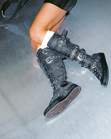 Martine Ali Converse Chuck 70 XX High Black Lookbook On Feet