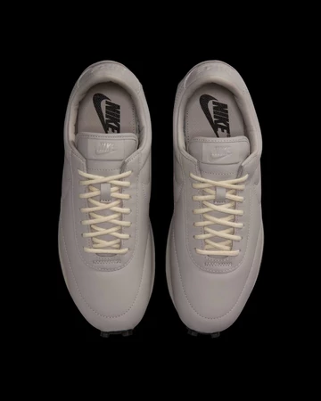 Nike Daybreak Moon Particle