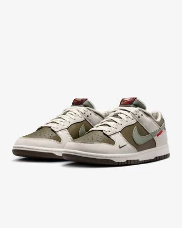 Nike Dunk Low Year of the Snake Olive schräg