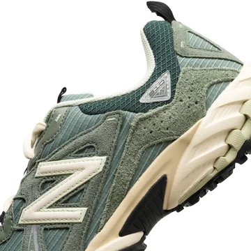 New Balance 610 Lunar New Year Green Detail Sohle