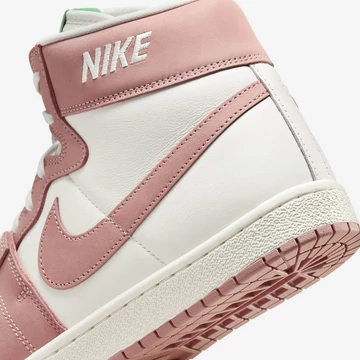 Die Ferse des Nike Air Ship Rust Pink