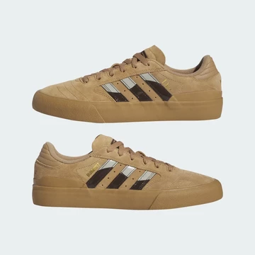 Dime adidas Busenitz Vulc II Cardboard Colourway beide Paare
