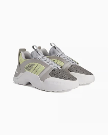 Dingyun Zhang Kouza Pack Lime schräg frontal