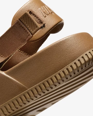 Nike Calm Mule Light British Tan Detail hinterer Teil