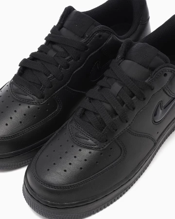 Air Force 1 Low Triple Black Jewel - Detail