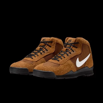 Stussy x Nike Baltoro Light British Tan Profil