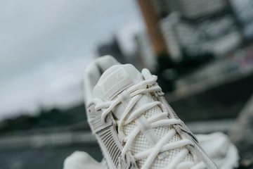 Nike Zoom Vomero 5 Light Orewood Brown - unser Shooting