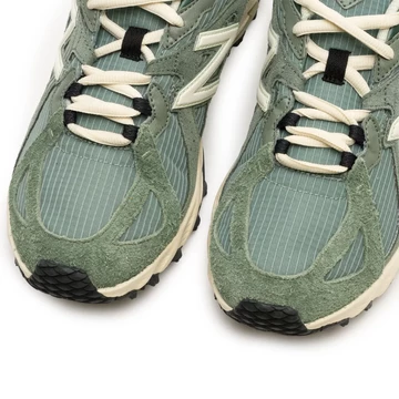 New Balance 610 Lunar New Year Green Detail Toebox