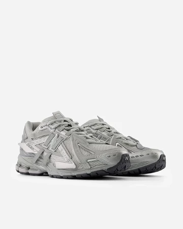 New Balance 1906 Concrete M1906AG Paar schräg seitlich