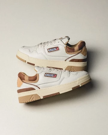 Autry CLC Cognac Beige von oben - Bild von Asphaltgold