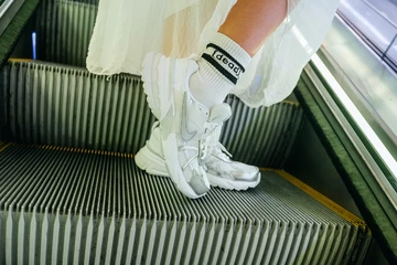 Nike V2K Run - All Black vs White Metallic