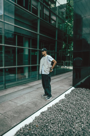 Jordan 4 RM - on feet Bilder und weitere Infos