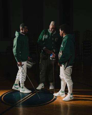 A Ma Maniere Nike Air Ship Green Stone Lookbook drei Models