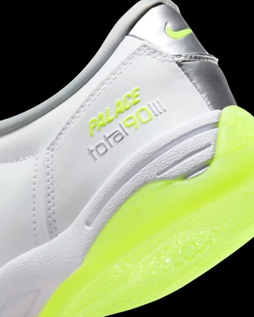 Total 90 x Palace Metallic Silver