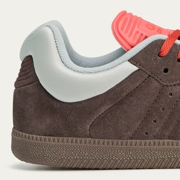 Dingyun Zhang x adidas Samba Black Ferse Details 2