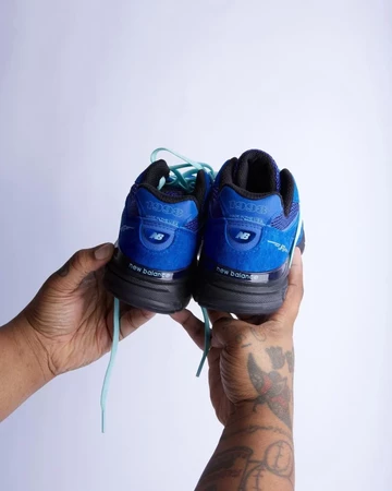 Joe Freshgoods New Balance 990v4 1998 Pack Keisha Blue
